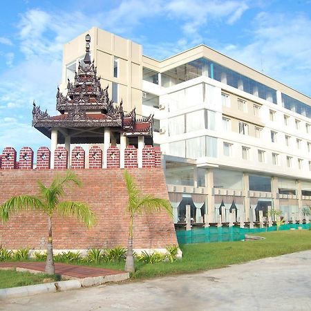 Man Myanmar Hotel Naypyidaw ภายนอก รูปภาพ