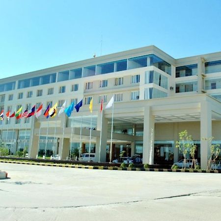 Man Myanmar Hotel Naypyidaw ภายนอก รูปภาพ