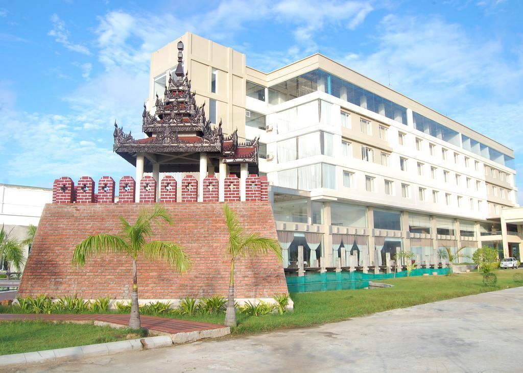 Man Myanmar Hotel Naypyidaw ภายนอก รูปภาพ
