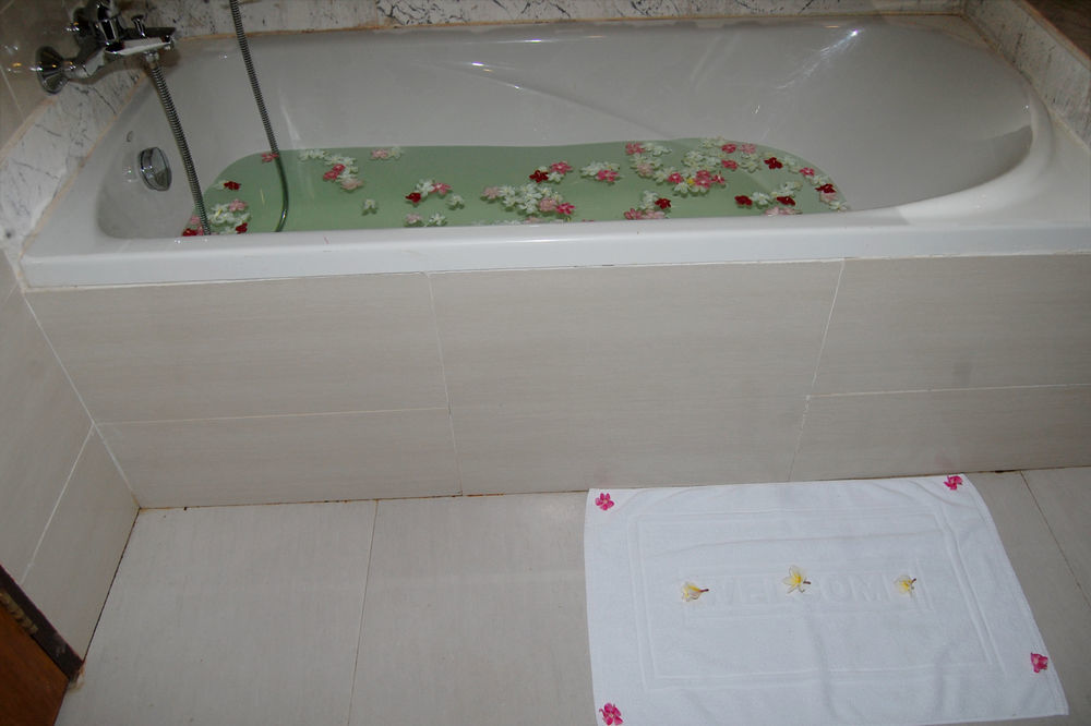 Man Myanmar Hotel Naypyidaw ภายนอก รูปภาพ