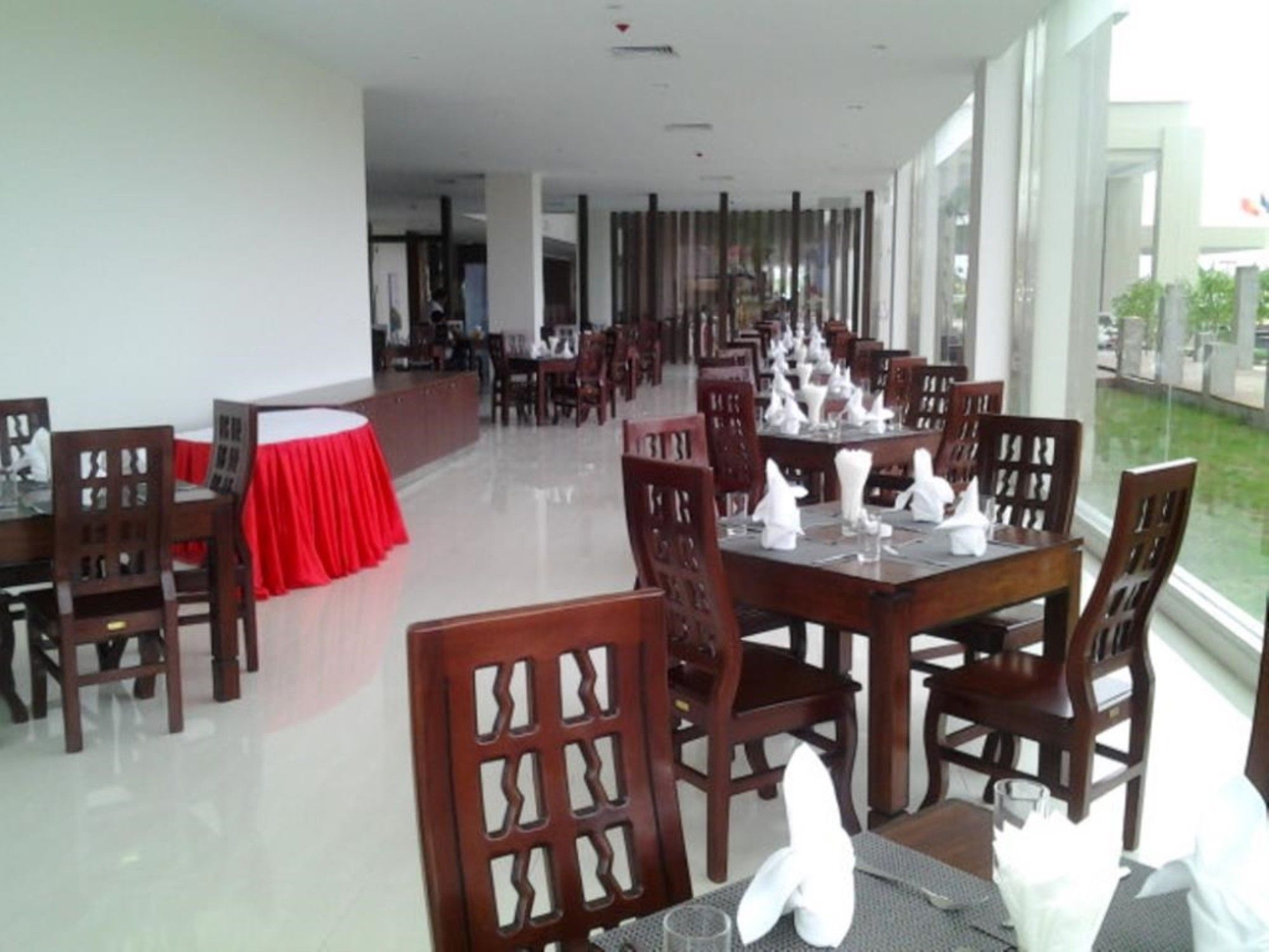 Man Myanmar Hotel Naypyidaw ภายนอก รูปภาพ