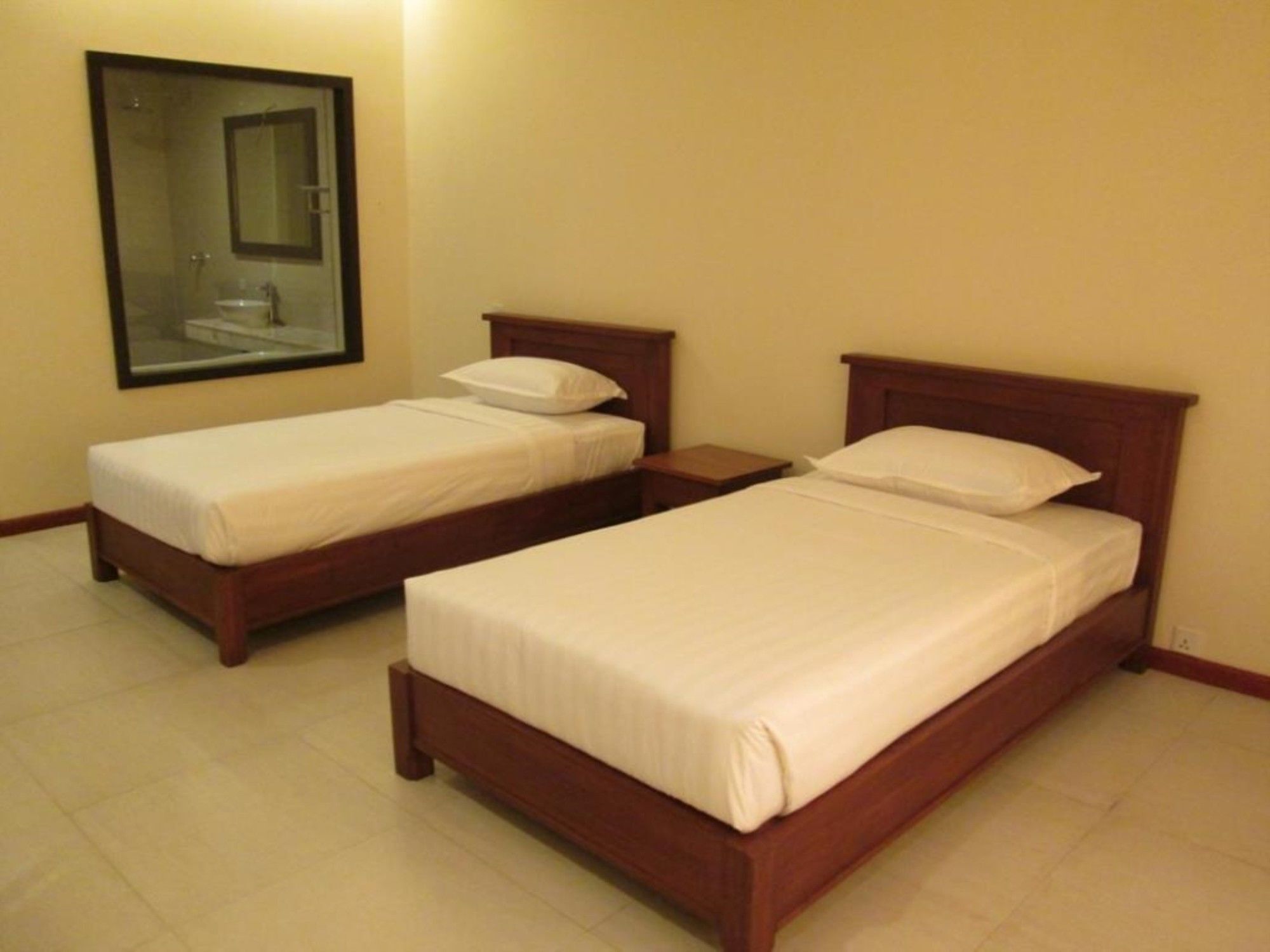 Man Myanmar Hotel Naypyidaw ภายนอก รูปภาพ
