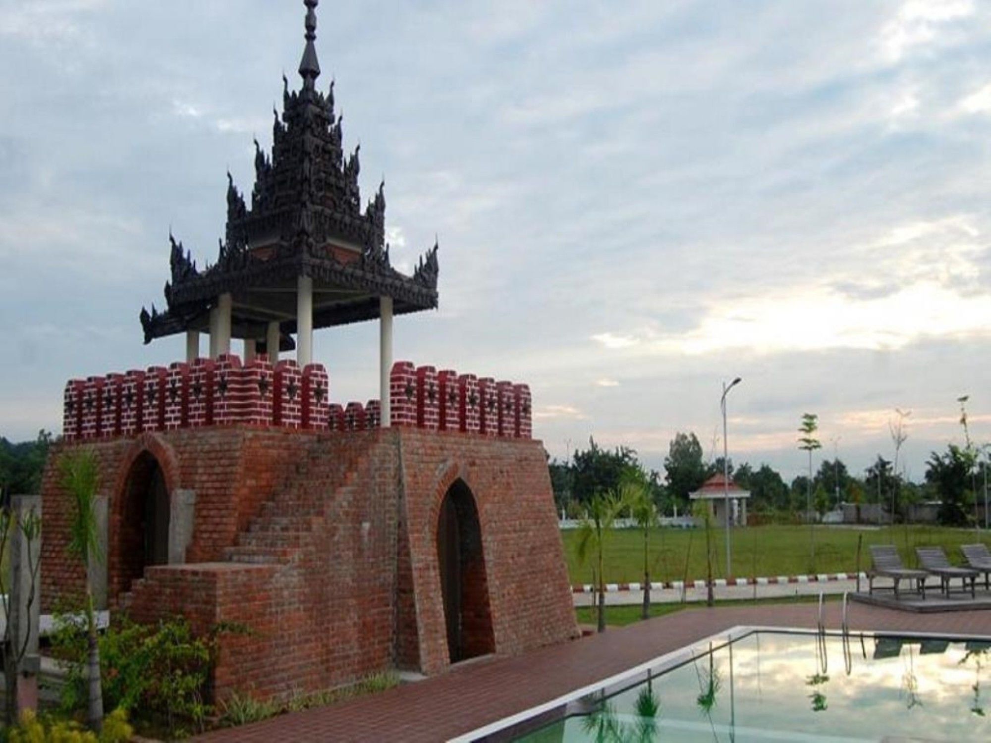 Man Myanmar Hotel Naypyidaw ภายนอก รูปภาพ