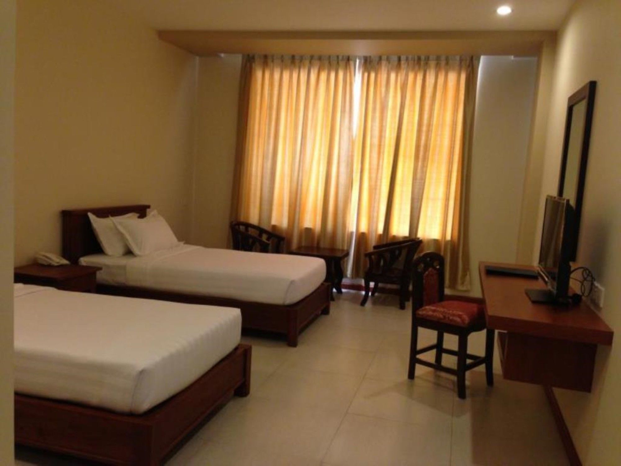 Man Myanmar Hotel Naypyidaw ภายนอก รูปภาพ