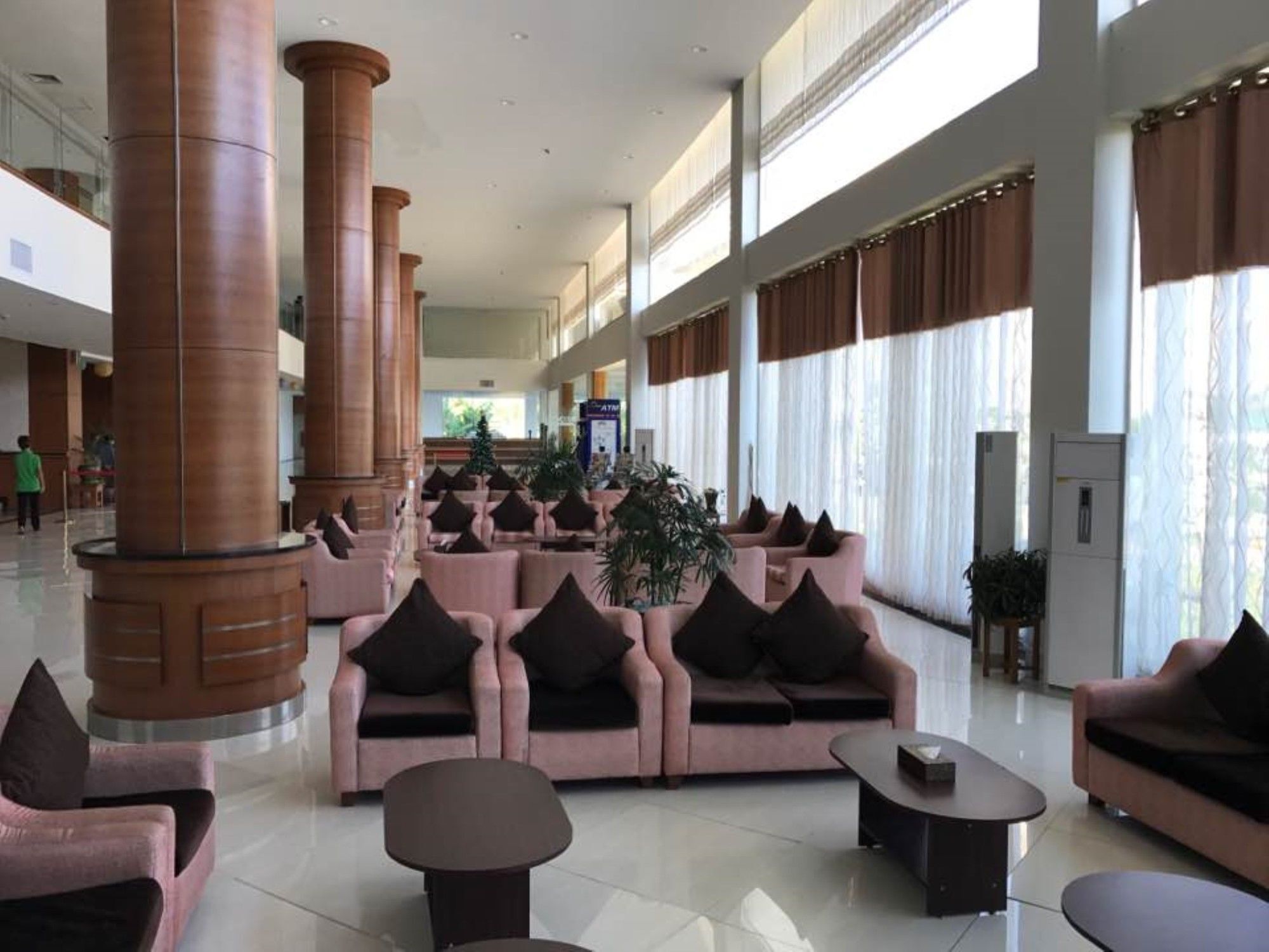 Man Myanmar Hotel Naypyidaw ภายนอก รูปภาพ